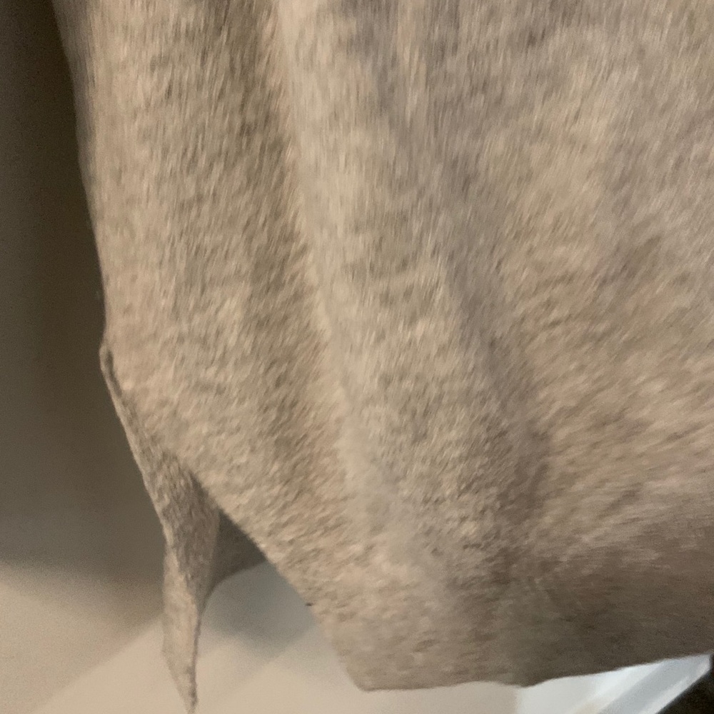 Sweater - Picture 4 of 4